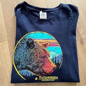 Yellowstone National Park Navy Blue TShirt Unisex L Bear Graphic Cotton Wildlife